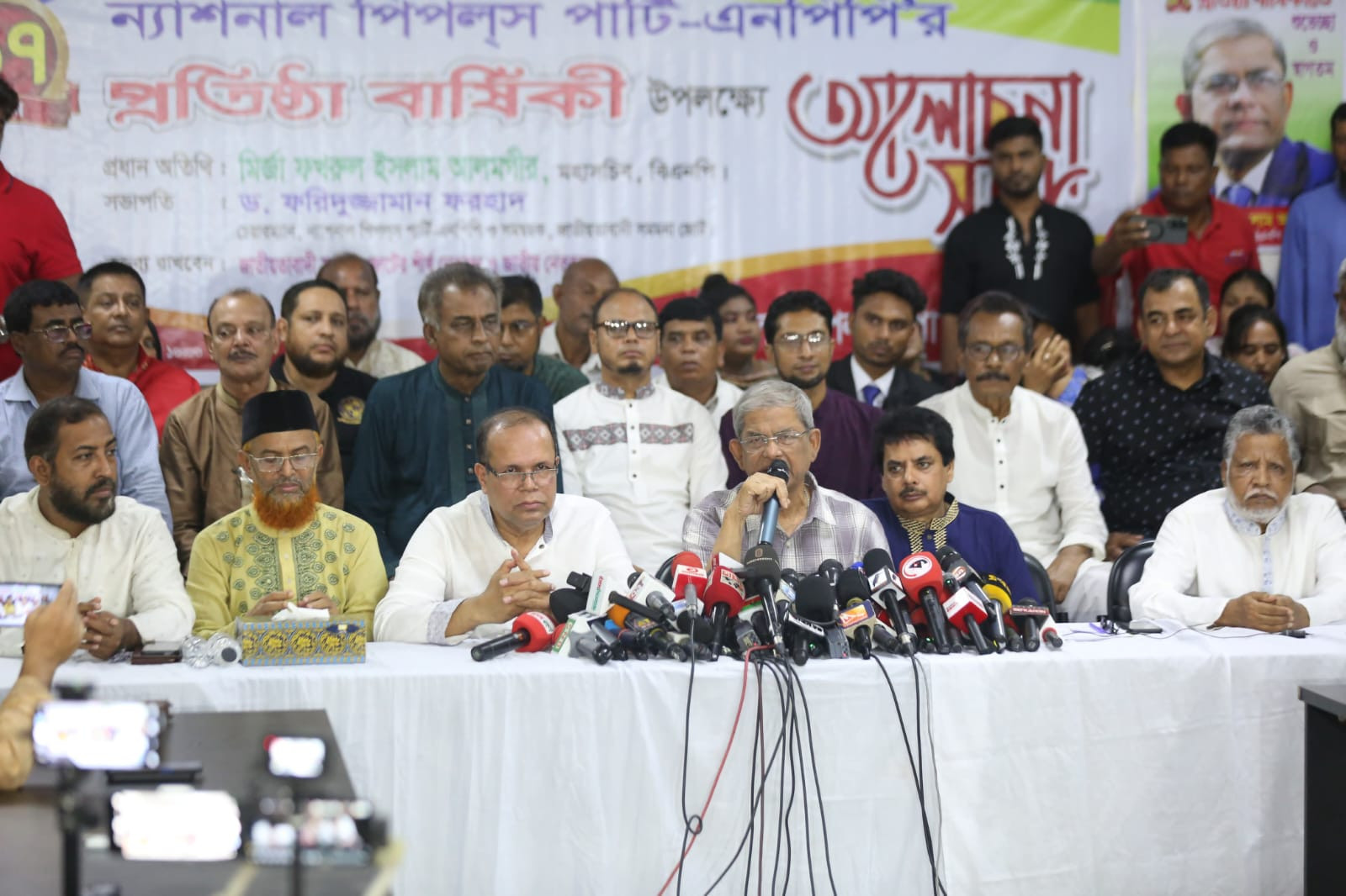 Shift focus on polls from other issues : Fakhrul to govt