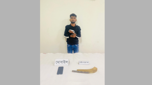 কুমিল্লা চৌদ্দগ্রামে সেনাবাহিনীর অভিযানে আগ্নেয়াস্ত্রসহ আটক-১