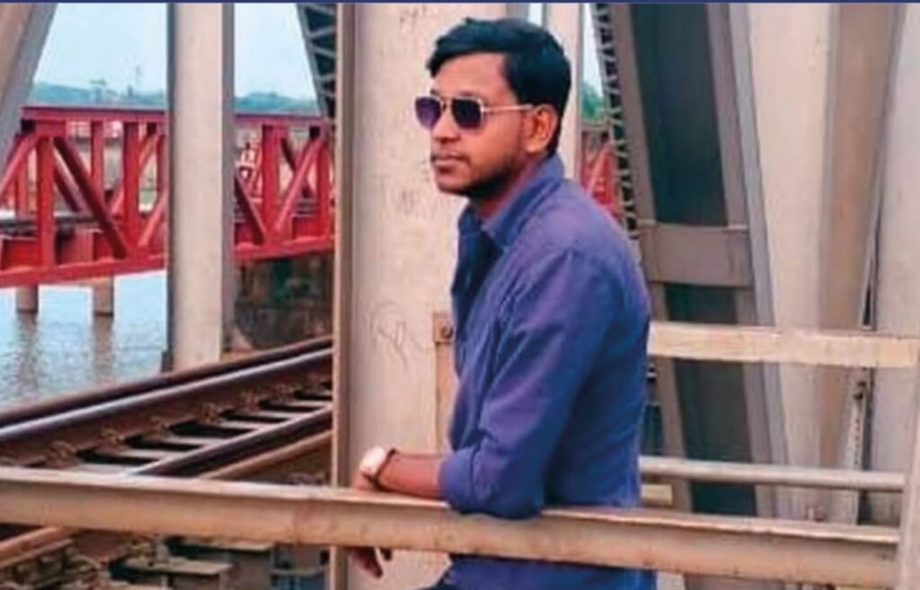 কুমিল্লা চান্দিনায় বাসের ধাক্কায় ড্রামট্রাক চালক নিহত