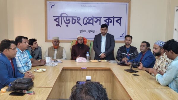 জাতীয় পর্যায়ের তুলনায় স্থানীয় সাংবাদিকরা অনেক বেশি ঝুঁকি নিয়ে কাজ করেন- ড. ইমরান আনসারী