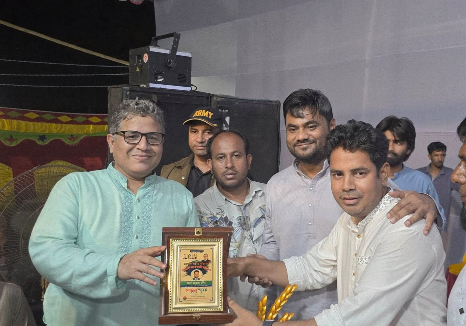 চরভদ্রাসন ছাত্রদলের উদ্যোগে সাংস্কৃতিক অনুষ্ঠানওক্রেস্ট প্রদানে ছাত্র সংসদের সম্বর্ধনা 