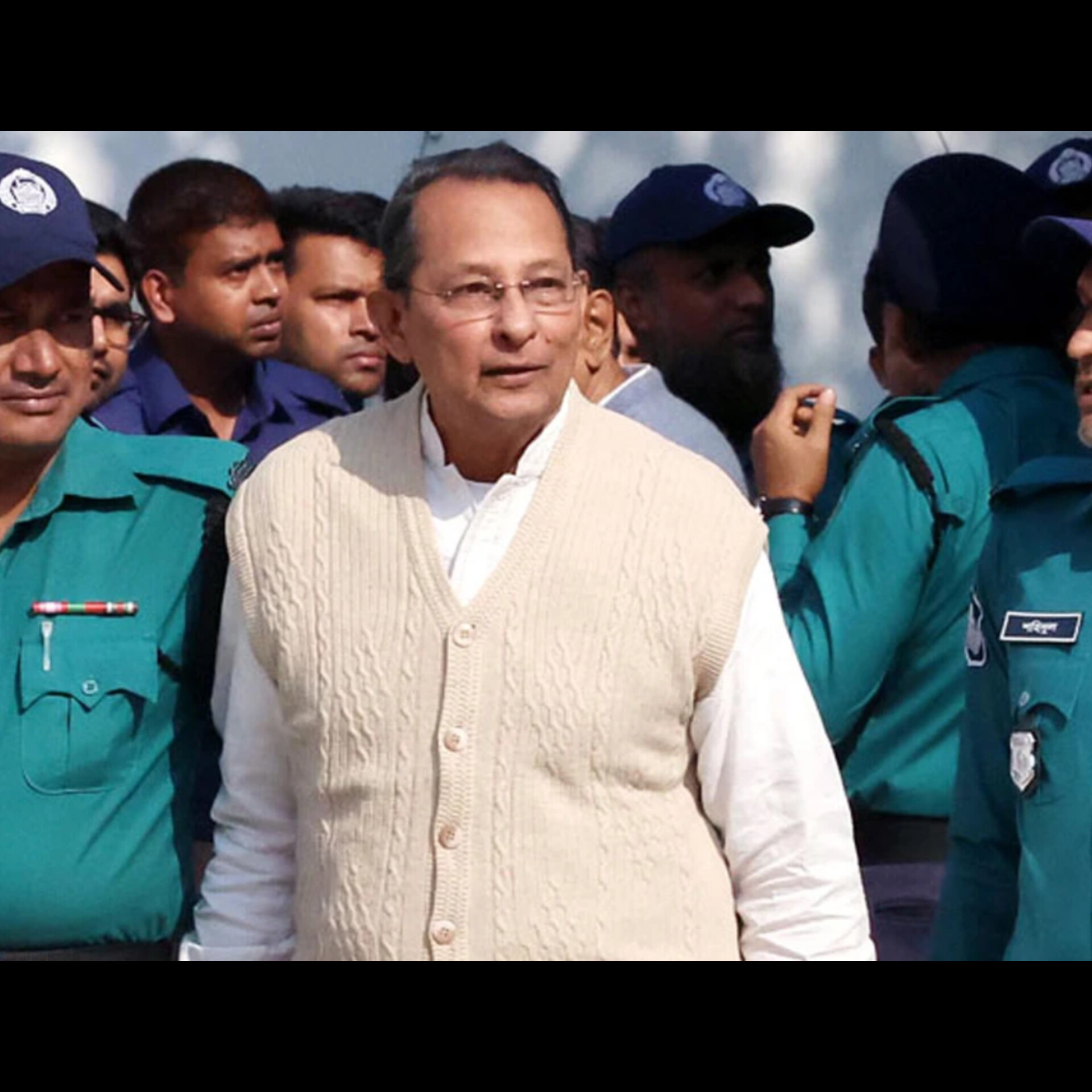 জুলাই গণঅভ্যুত্থানে কুষ্টিয়ায় ৬ হত্যা: মানবতাবিরোধী অপরাধের মামলায় ইনুর ১০ বছরের কারাদণ্ড