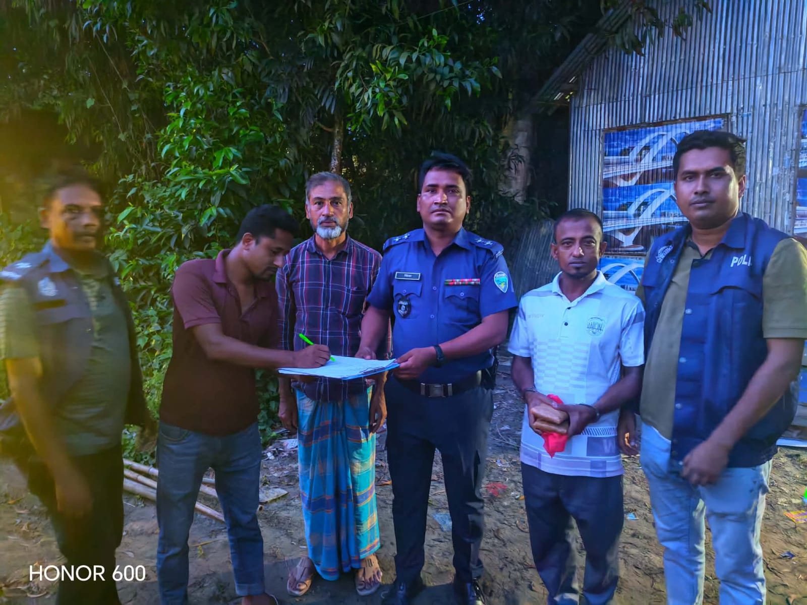 বুড়িচংয়ে ২ হাজার পিস ইয়াবাসহ গ্রেপ্তার ১
