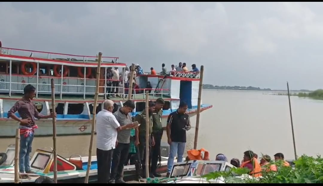 চরভদ্রাসনে লঞ্চ-স্পিডবোট ঘাটে অতিরিক্ত ভাড়া আদায়, ২০ হাজার টাকা জরিমানা