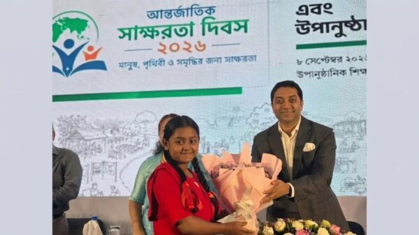 চার কোটি মানুষকে সাক্ষরতার আওতায় আনতে উপানুষ্ঠানিক শিক্ষা জোরদারের তাগিদ