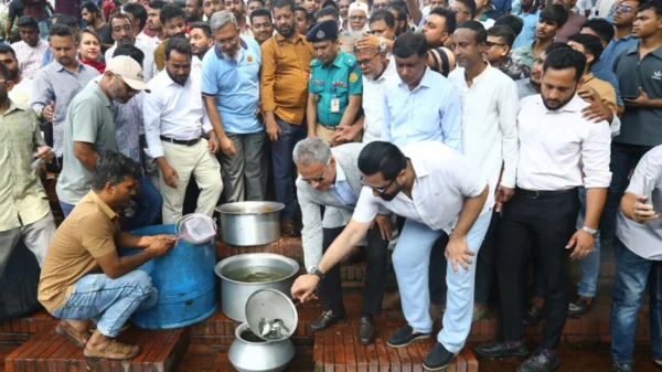 ধানমন্ডি ৩২ লেকে দুই মণ মাছের পোনা অবমুক্ত, বৃক্ষরোপণ